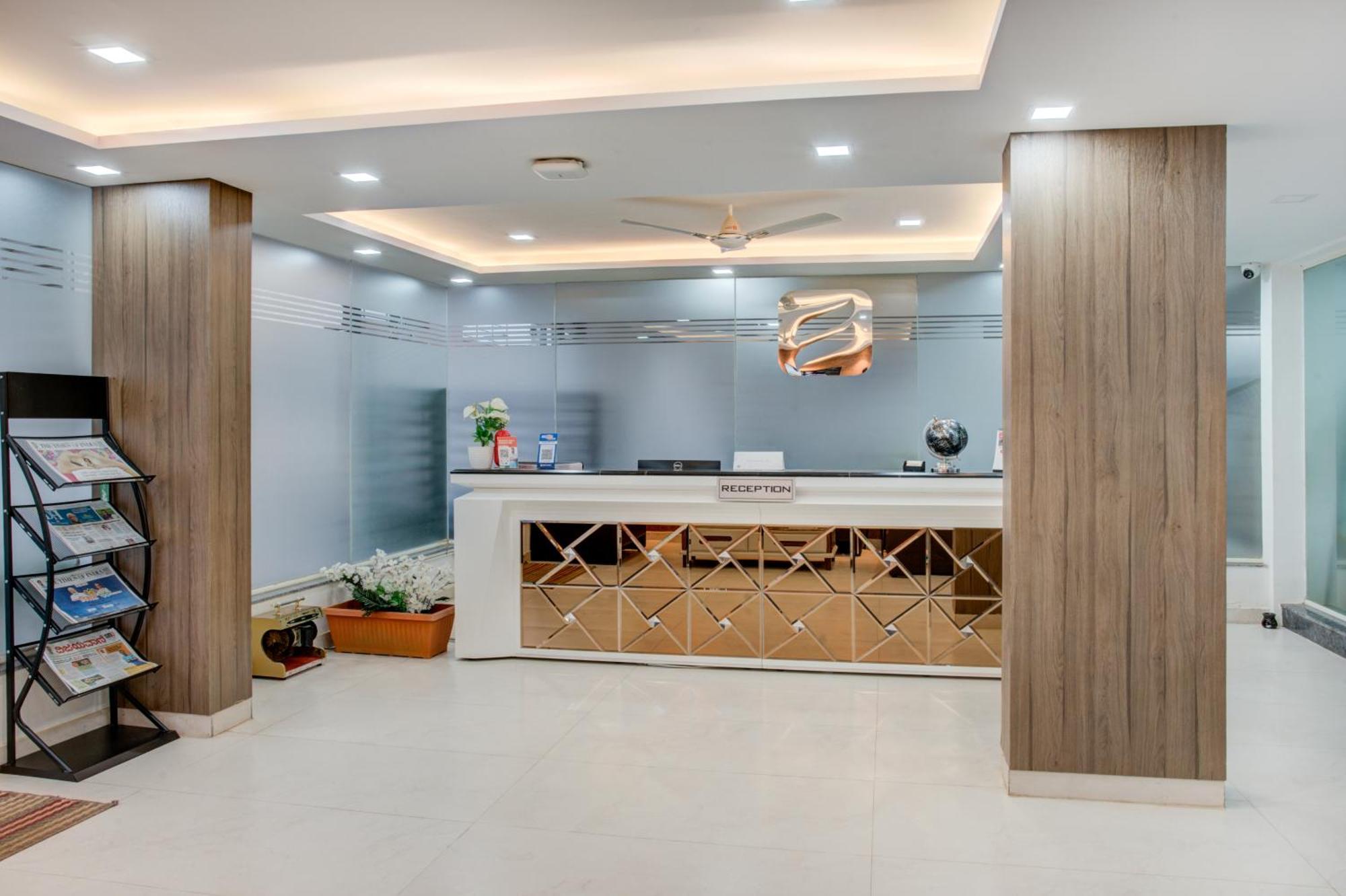 Hotel Sterling Inn Bangalore International Airport Yelahanka Экстерьер фото