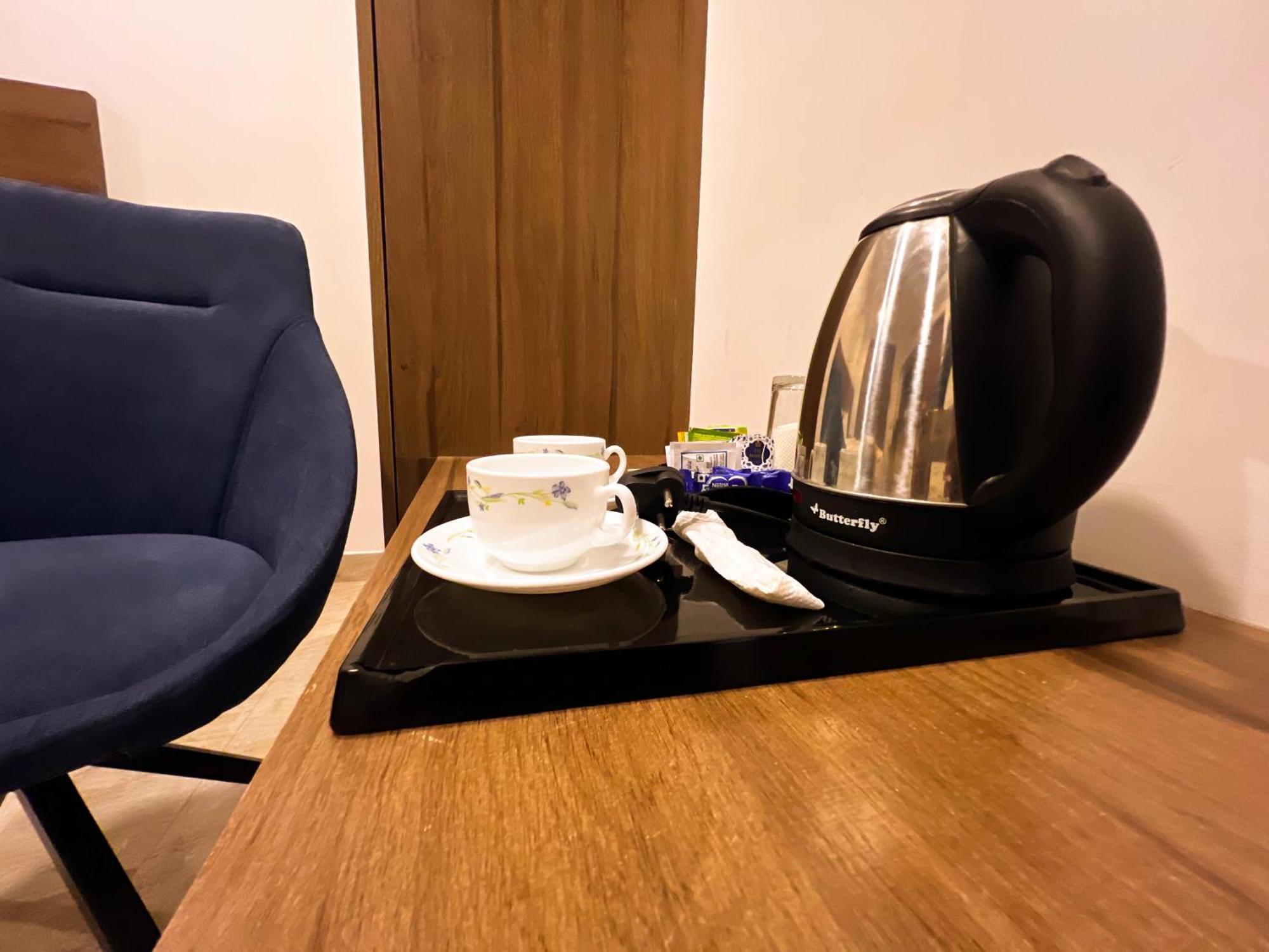 Hotel Sterling Inn Bangalore International Airport Yelahanka Экстерьер фото